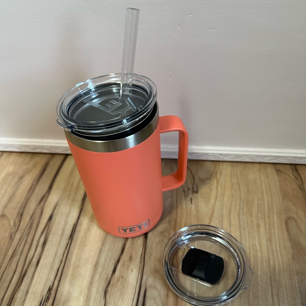 Yeti Rambler 24oz coral